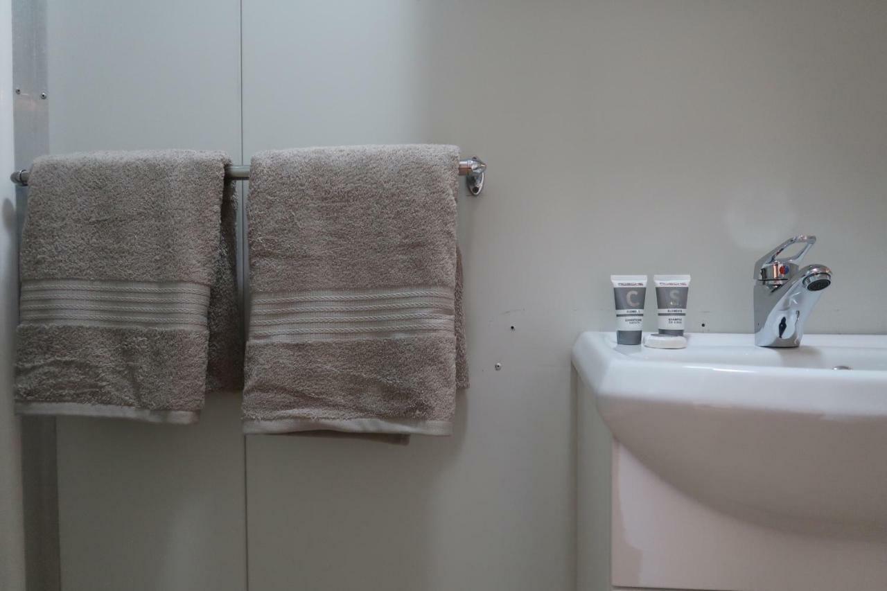 Mud Crab Motel Дерби Экстерьер фото